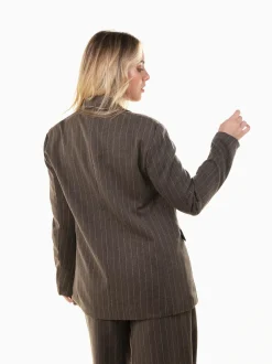 Blazer com riscas diplomáticas