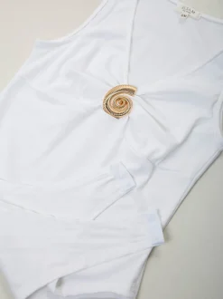 Body elegante em V com detalhe dourado