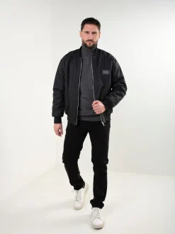 Bomber preto com forro pelo