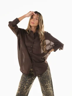 Camisa oversized semitransparente