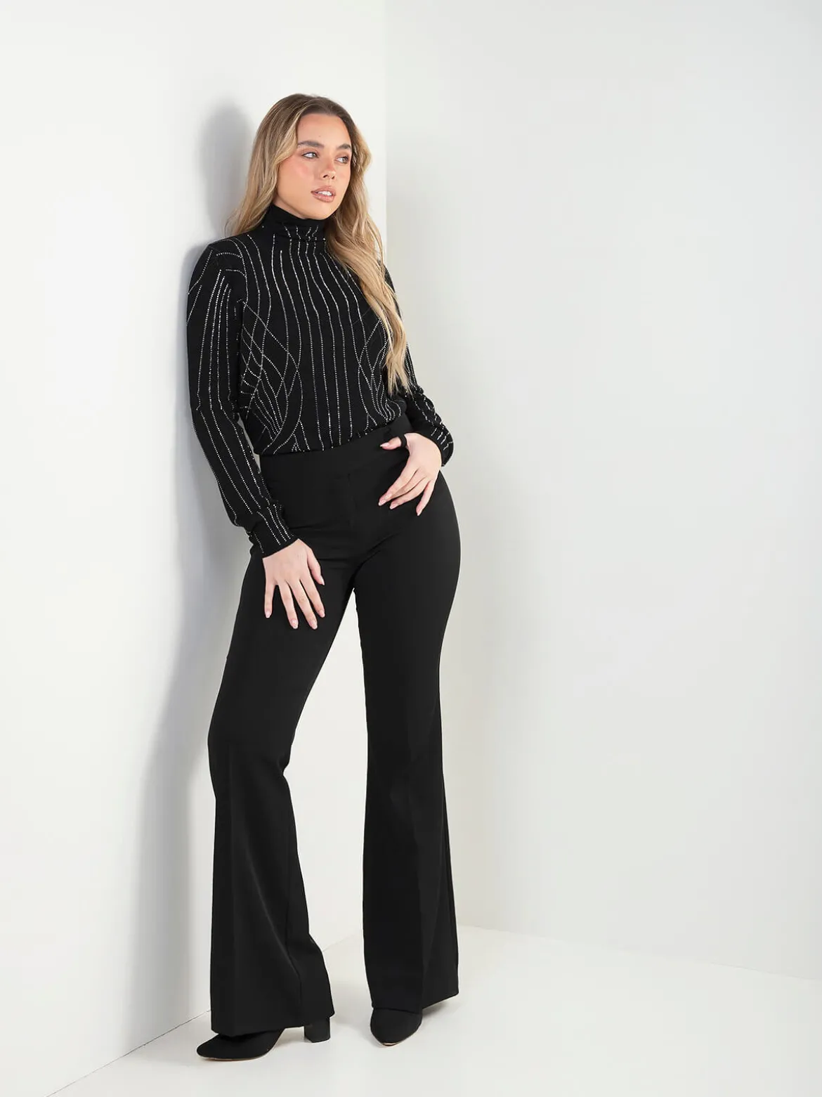 Camisola malha gola alta com strass