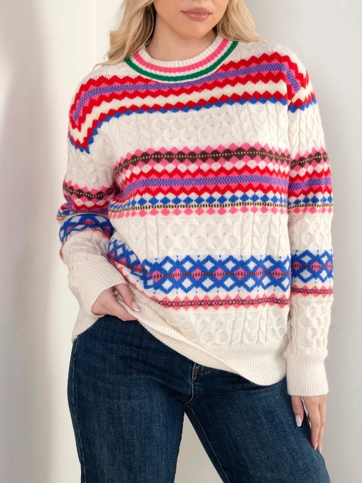 Camisola malha pérola com padrão colorido