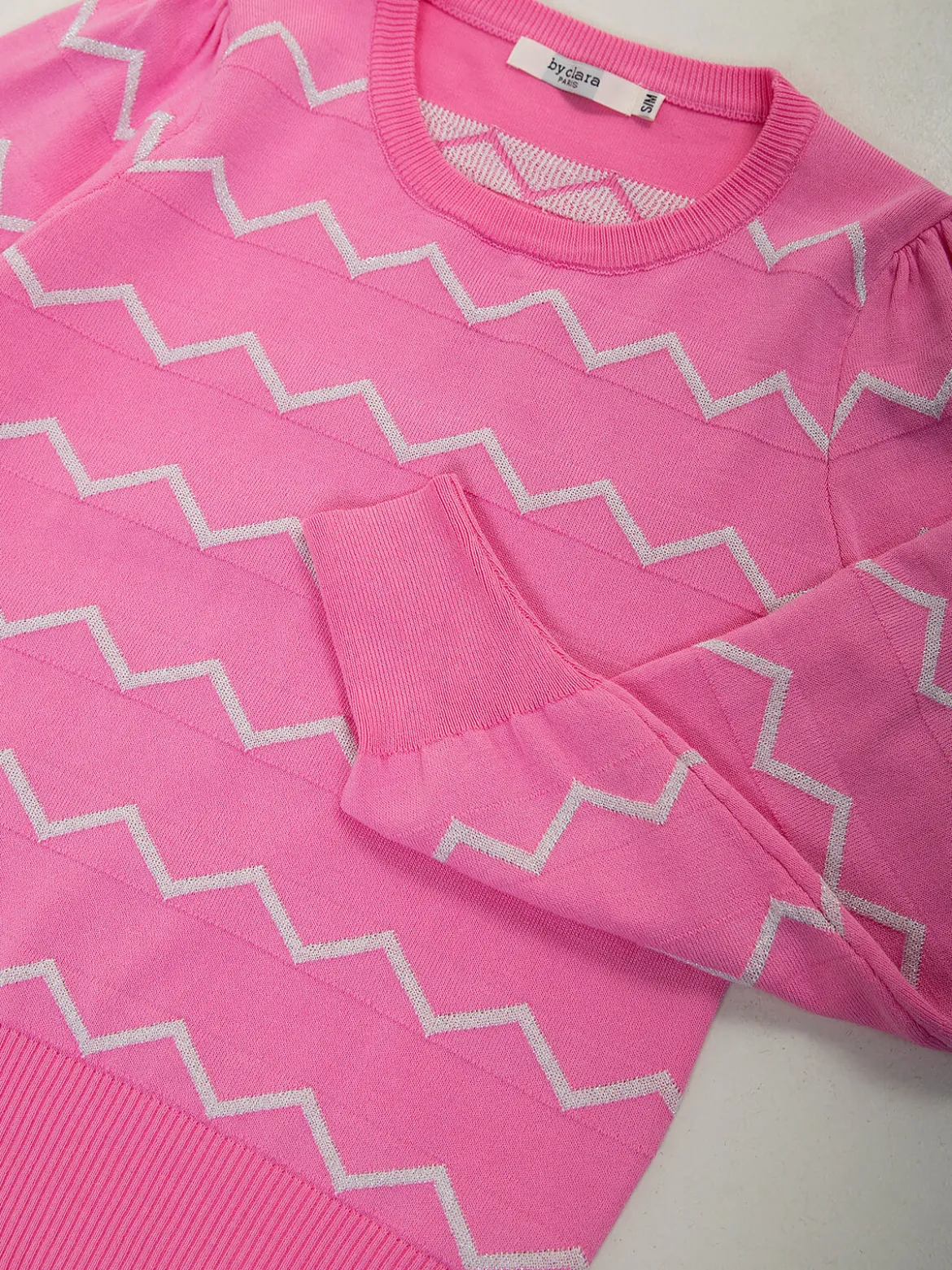 Camisola malha rosa com padrão zigue-zague