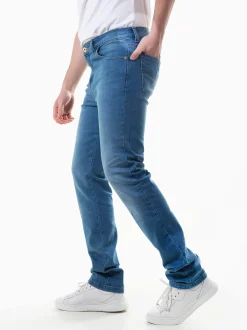 Jeans straight fit azul claro