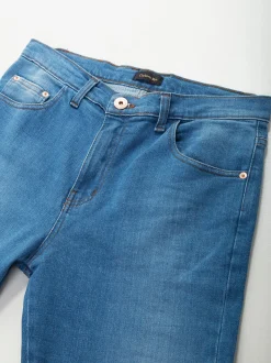 Jeans straight fit azul claro