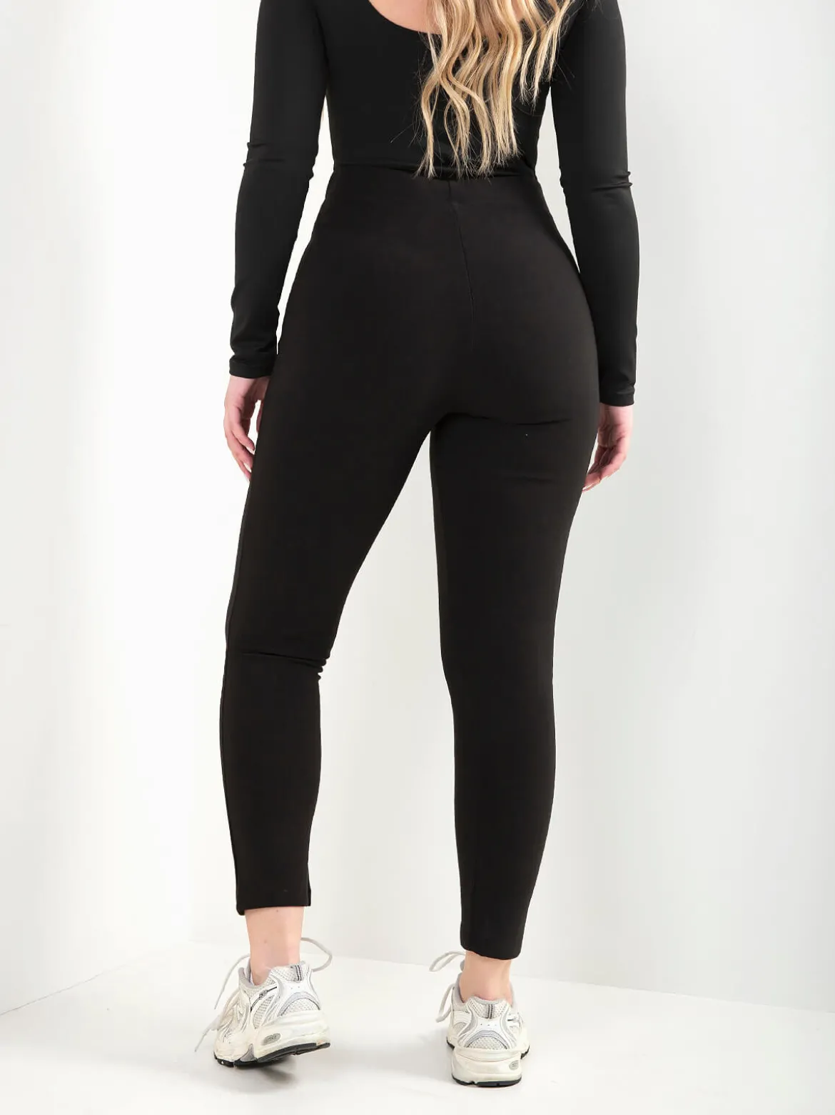 Leggings pretas térmicas de cintura alta