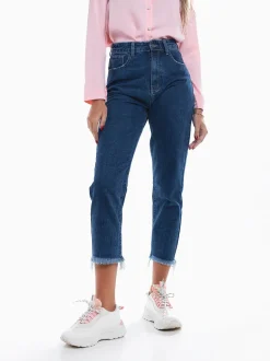 Mom jeans base desfiada
