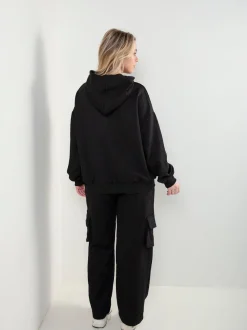 Sweatshirt com capuz e relevo