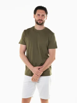 T-shirt básica manga curta com bordado