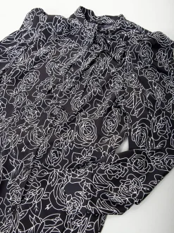 Vestido camiseiro midi preto