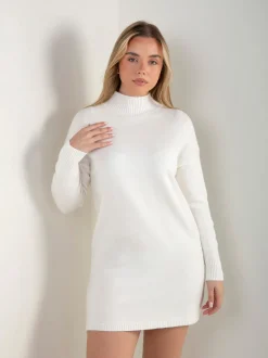 Vestido curto malha gola subida