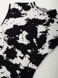 Vestido midi justo em malha animal print